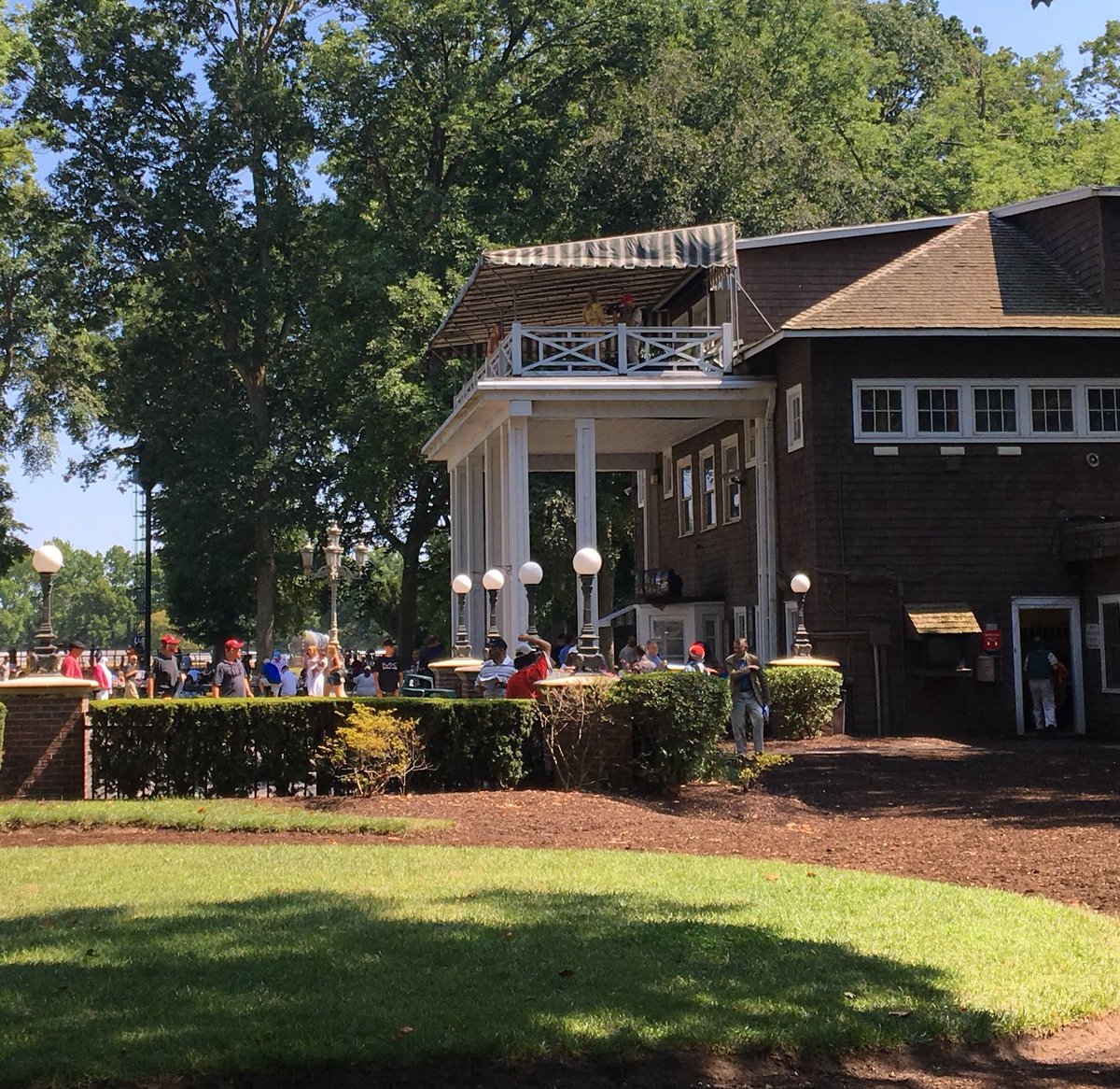 kaynoelrogers's tweet photo. Seeing the beautiful @Gabby_Gaudet_ at @DelParkRacing is one of one of my fave highlights here at this hidden gem of a track! #DelawareHandicap https://t.co/JTGXdYjbdQ