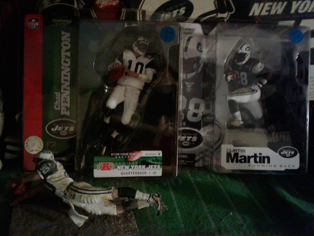 01Starblazer's tweet photo. Awesome Saturday so far. I slept late, went food shopping, then stopped off at a yard sale to buy these for ONLY $15.00. Not even the Mets can ruin today.#SaturdayRules https://t.co/Ed61pIycng