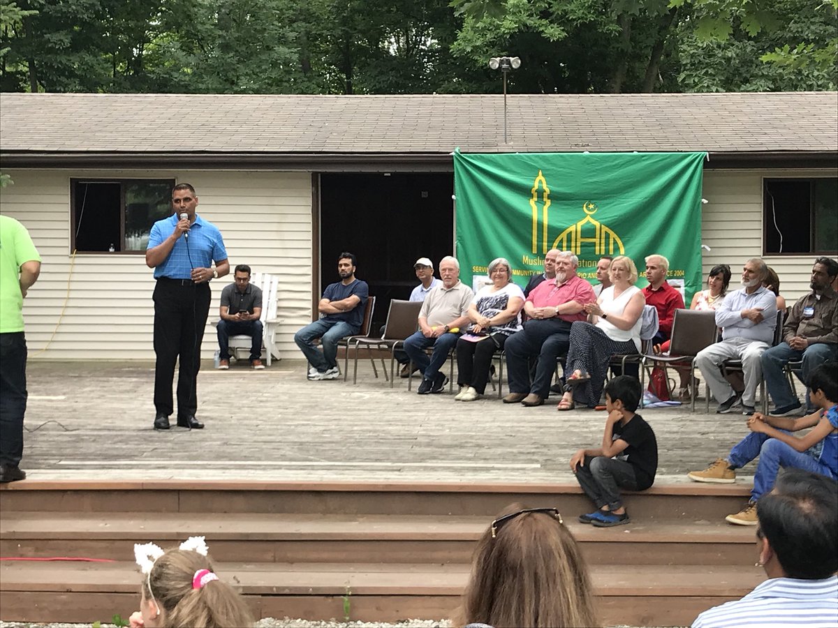 ParmGill's tweet photo. Great BBQ today hosted by the Milton Muslim Association! Amazing support for the Milton District Hospital Foundation. #Milton #MDHF https://t.co/1j4CVqaBEf