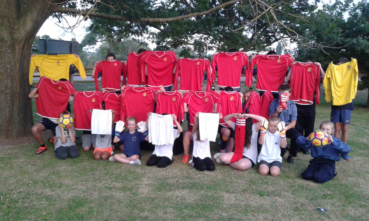 CaptainTyrrell's tweet image. Ledbury Maritime Cadet Unit would like to thank the Ledbury One Stop Shop for their kind donation which has allowed the Unit to buy new football kit and sports gear. The photos show the staff receiving the cheque and the cadets proudly displaying their new kit.