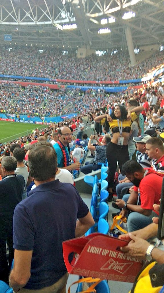 WayQuito's tweet photo. Los #ViajerosFutboleros disfrutando del encuentro #BEL vs #ENG en #SaintPetersburg https://t.co/JuZuVcQzEo