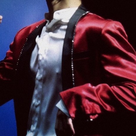 bodyofjjk's tweet photo. gentle reminder jungkook has sensitive nipples https://t.co/yZpTRWagFG