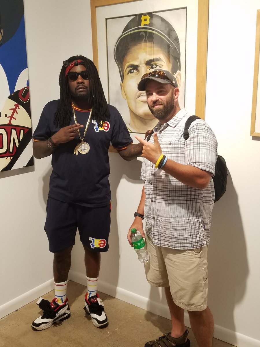 ajkatzart's tweet image. @Wale Thanks for coming through the #CultureandCode  NLBM exhibit at @BlindWhino in SWDC - cool we got a flick with my Clemente painting - Grateful. @aCreativeDC @MLB @MalcolmRiddle @MrChuckD @mADurgency @DJBoom_LV @ianeyecan @nlbmprez @iamrapaport @espn