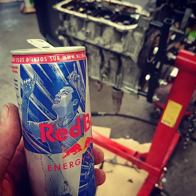 _GamerRaid_'s tweet image. Restauration moteur #TU3S #205GT #EuropRaid #RedBull #GamerRaid #Peugeot ift.tt/2zGx8bk