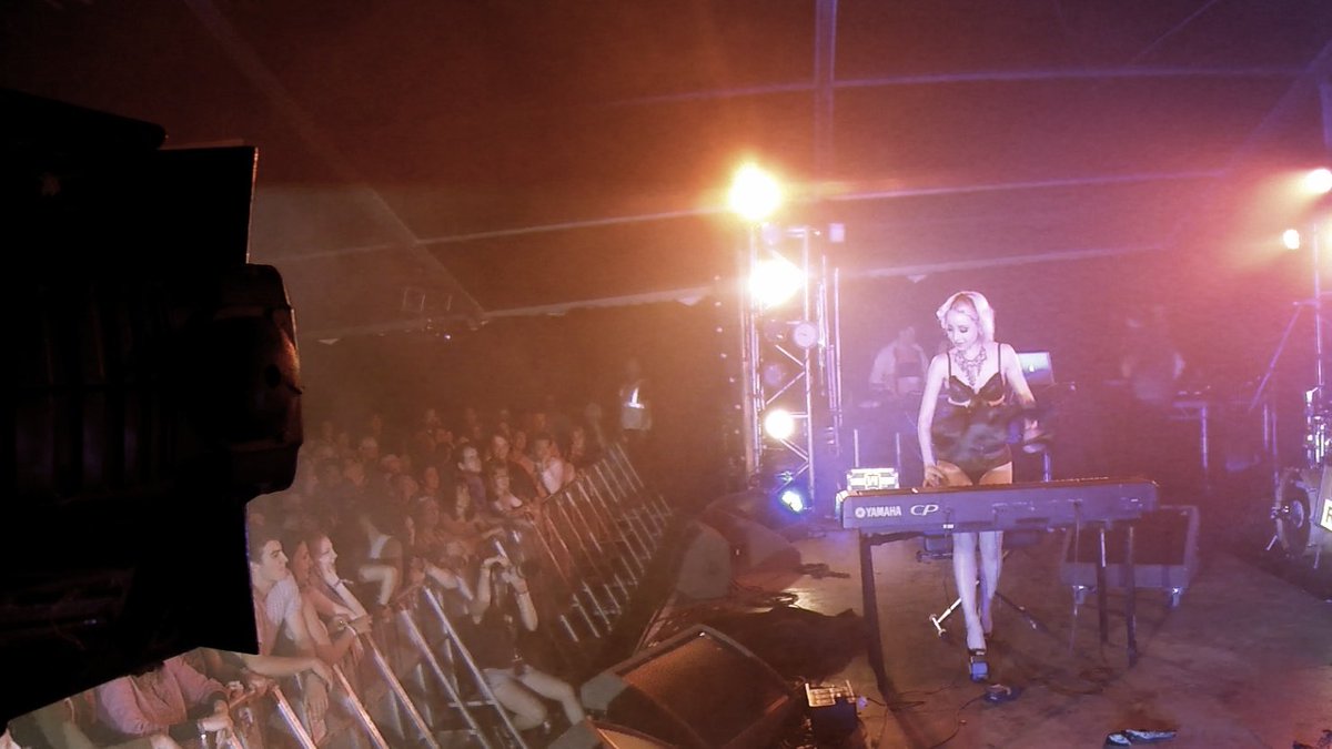 ChrysColumbine's tweet photo. @LatitudeFest @freshly 4 years ago... and again this weekend... #LatitudeFestival https://t.co/wdqdZtn5pV