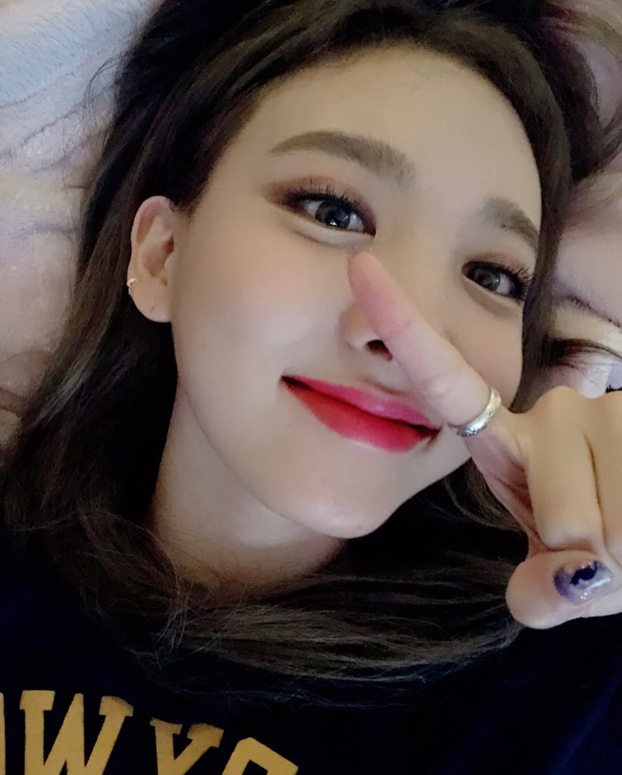 Ig Twnayeon Twice S Instagram Update With Nayeon C Twicetagram Nayeon Twice 나연 트와이스 T Co Wfwyagdcaq