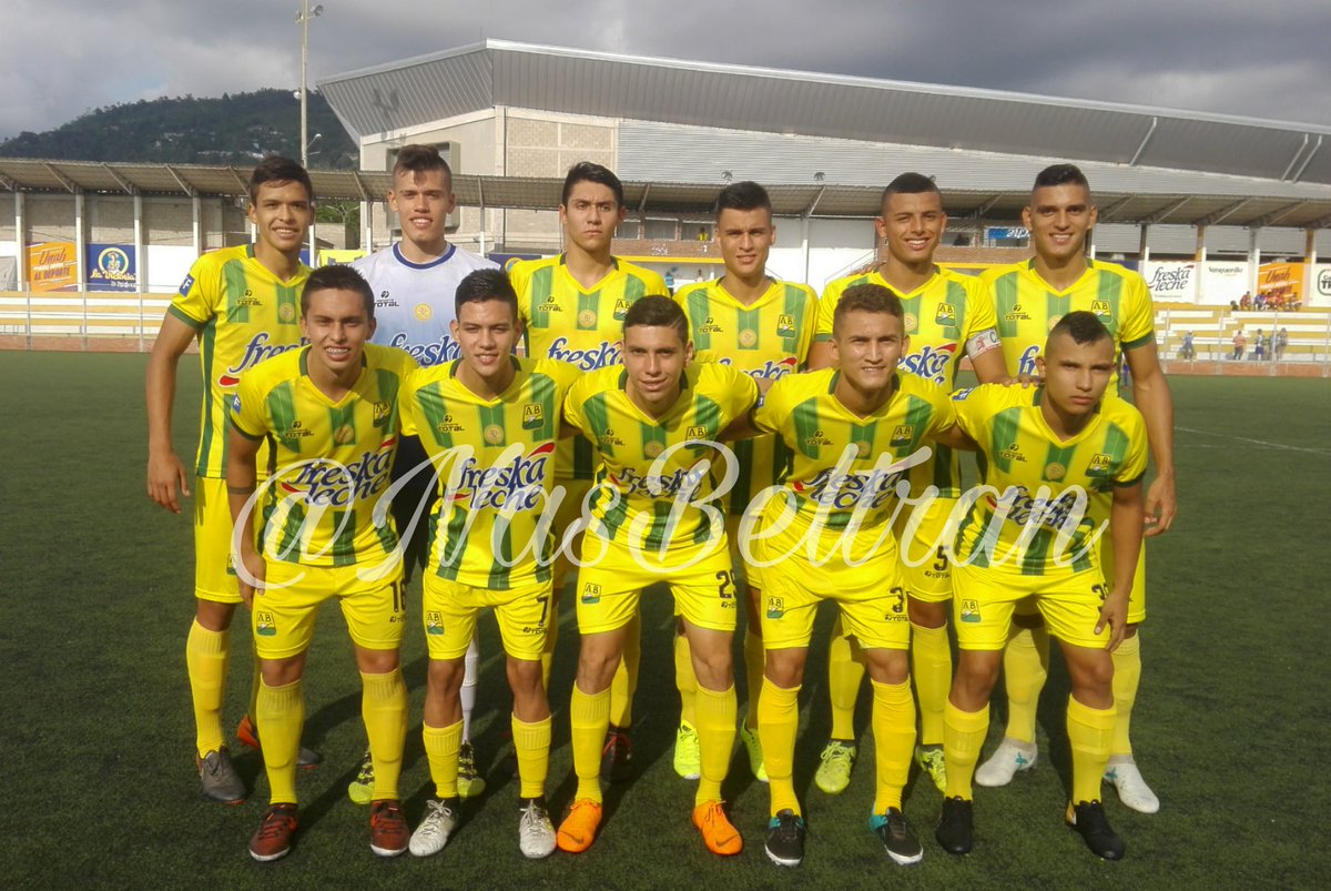 NasBeltran's tweet photo. 11 inicial de @ABucaramanga Sub-20 vs Unión Delta por la #SCJ2018

Suárez;
Ruiz, Jaimes, Jerez, Lemus;
Ariza;
Barragán, Herrera; 
Caballero, Contreras;
Anaya.
#VamosLosPibes ⚽🔰 https://t.co/q9gfd6rLE3
