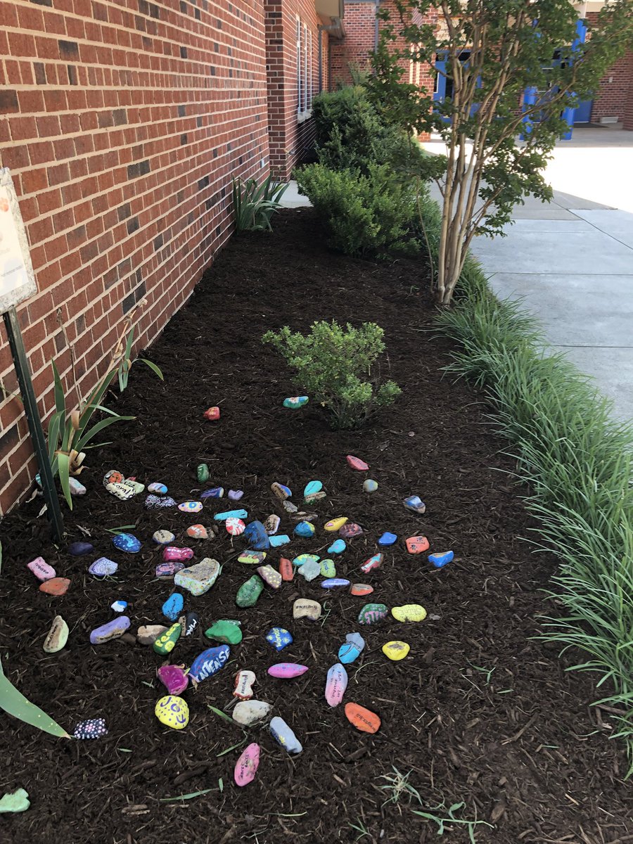 Thank you Pastor Barry and CloverHill Church for today’s “Serve Day!”  Mini-makeover is a huge blessing for our #awesomeACES staff! #community #schoolpartnership <a href="/JenniferRamey70/">Jennifer Ramey, Ed.D.</a> <a href="/AmeliaSchools/">Amelia County Schools</a> #AmeliaFirst <a href="/ReasonerCynthia/">Cynthia Reasoner, Ed.D.</a>