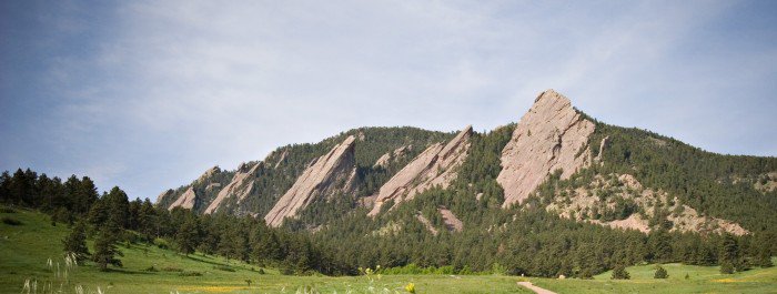 bouldercolorado's tweet photo. For those new to our city, welcome! Check out this page for information and resources on how to enjoy your time in #Boulder: https://t.co/34M4Fgn1Mb https://t.co/BgZH47i6dT