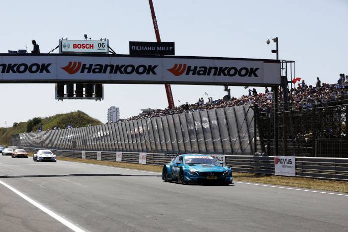 DTMnews_cz's tweet photo. #DTM #DTMZandvoort Úvodní závod v #Zandvoort vyhrál Gary #Paffett z #Mercedes, který kompletně ovládl stupně vítězů.
Více informací v článku: https://t.co/77XY5CwSLn https://t.co/SAXoqZf6lI