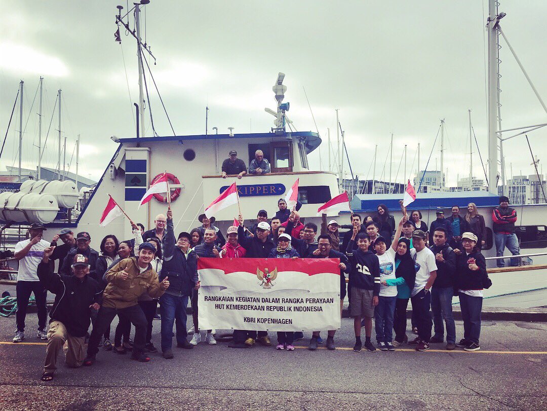IndonesiaInCPH's tweet photo. This morning, Ambassador M. Ibnu Said together with Indonesia comunity in Denmark held the fishing competition ๐ฃ as a series of events to welcome the 73th Indonesian Independence day celebration ๐ฎ๐ฉ
.
#rangkaianhutri73
#lombamancing
#mancingmania
#kbricph https://t.co/7W4vQdeXPc