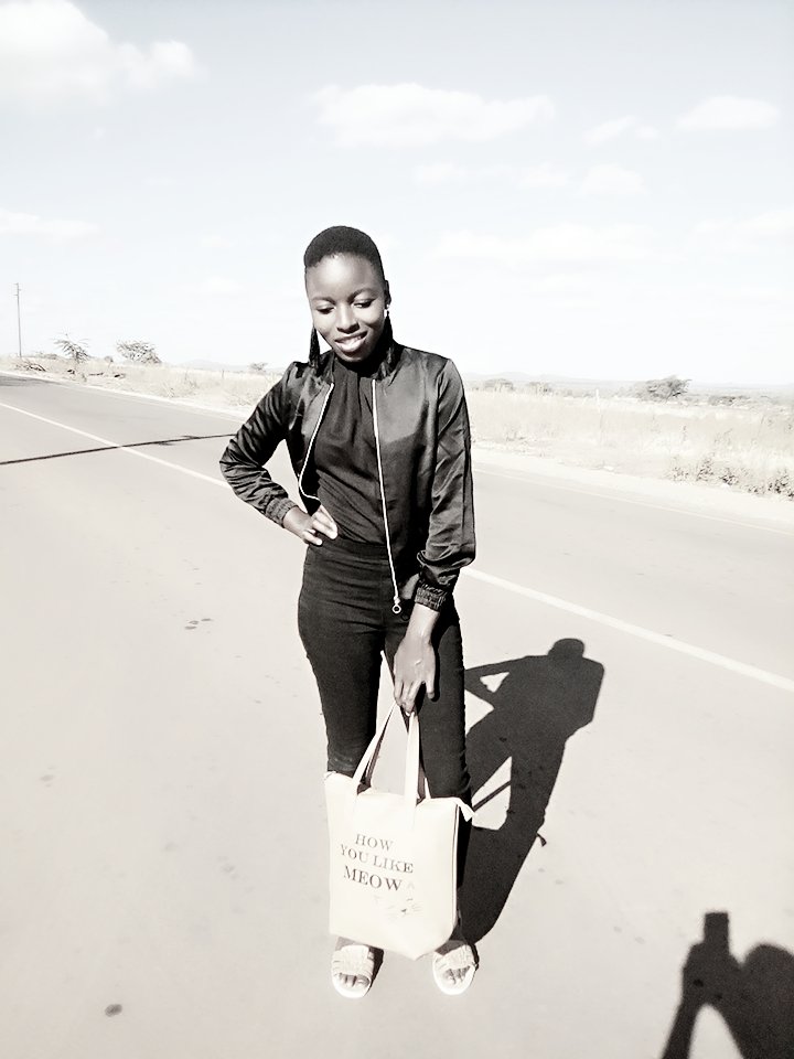 Khatazakt's tweet photo. Wa Ndzalama
#MsKaytee
N'wa Mukhupula
@sitholenjkc https://t.co/GKTwYGufKx