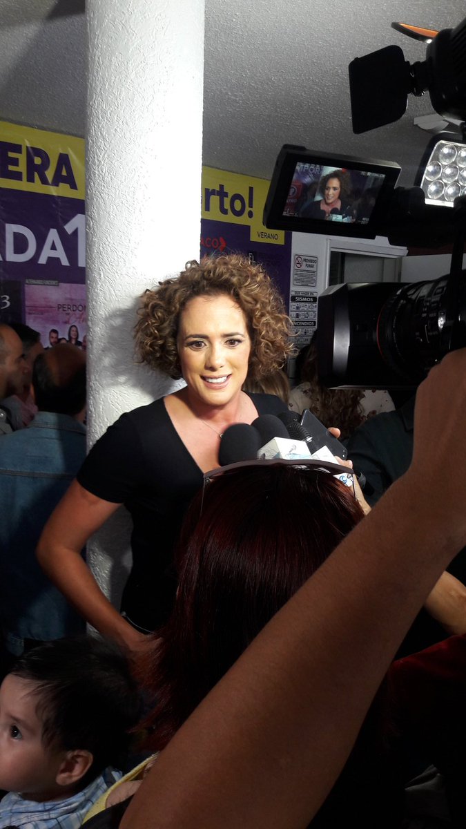 <a href="/BMBettyMonroe/">Betty Monroe</a> en el corte de listón de <a href="/TeatroEnCorto/">Teatro En Corto</a> #Coyoacán