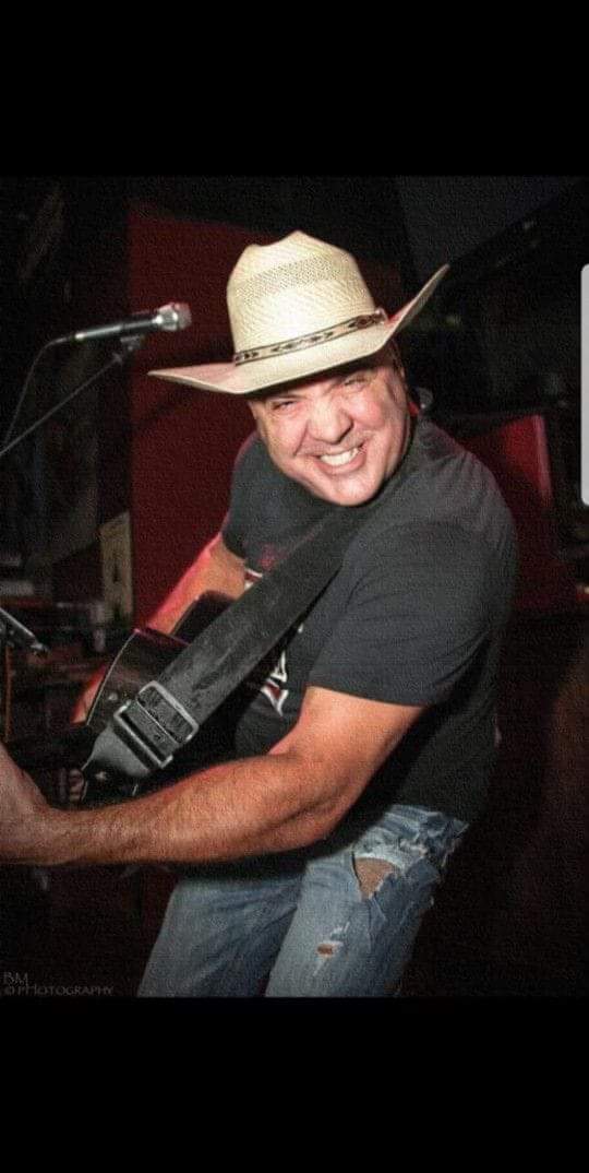 You do not want to miss out on the fun tonight! Jon Anthony will be playing tonight from 9-12! Come in for great music, pizza, and drinks! #familypizzagrowl #jonanthony