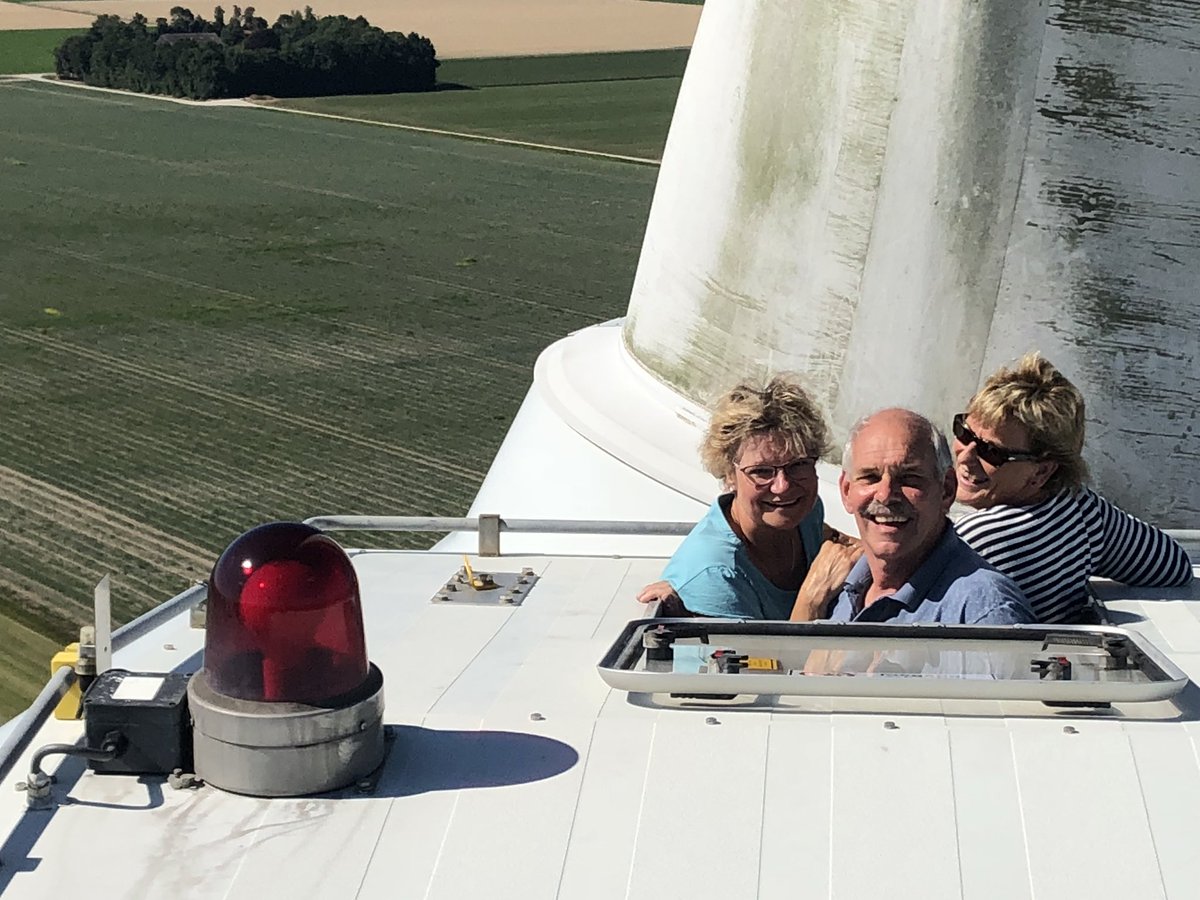 Geslaagd evenement van gemaakt, start zomerreces <a href="/CDA_Dronten/">CDA Dronten</a> met bestuur en fractie windturbine beleefd en afgesloten met heerlijke BBQ, #genieten