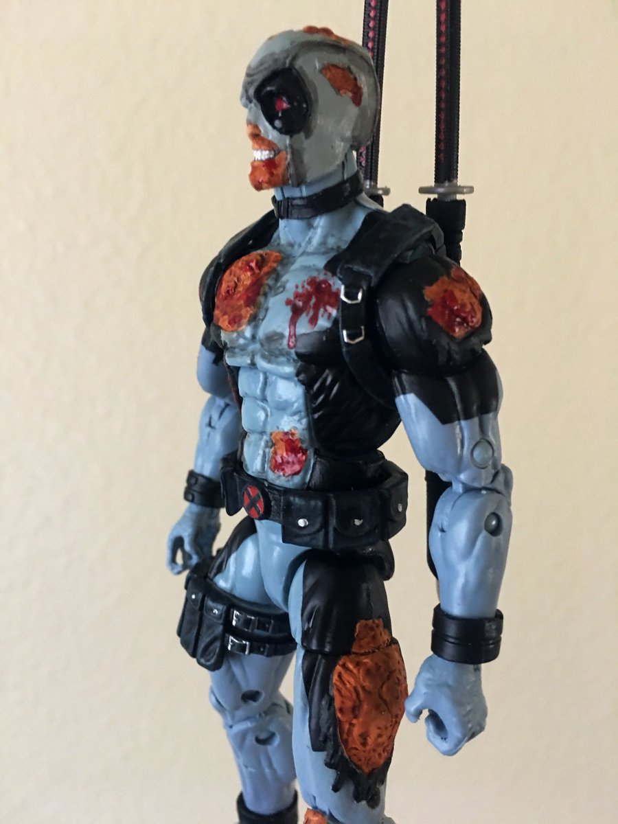 Aaron_Sparrow's tweet photo. I usually only post custom toys I’ve done on instagram, but a few people have asked me about what I do on Twitter, soooo... here’s a custom 6-inch battle-damaged Deadpool I’m still working on. #Deadpool #Customizing #ActionFigureCustomizing #MarvelLegends https://t.co/DvXOocU6dJ