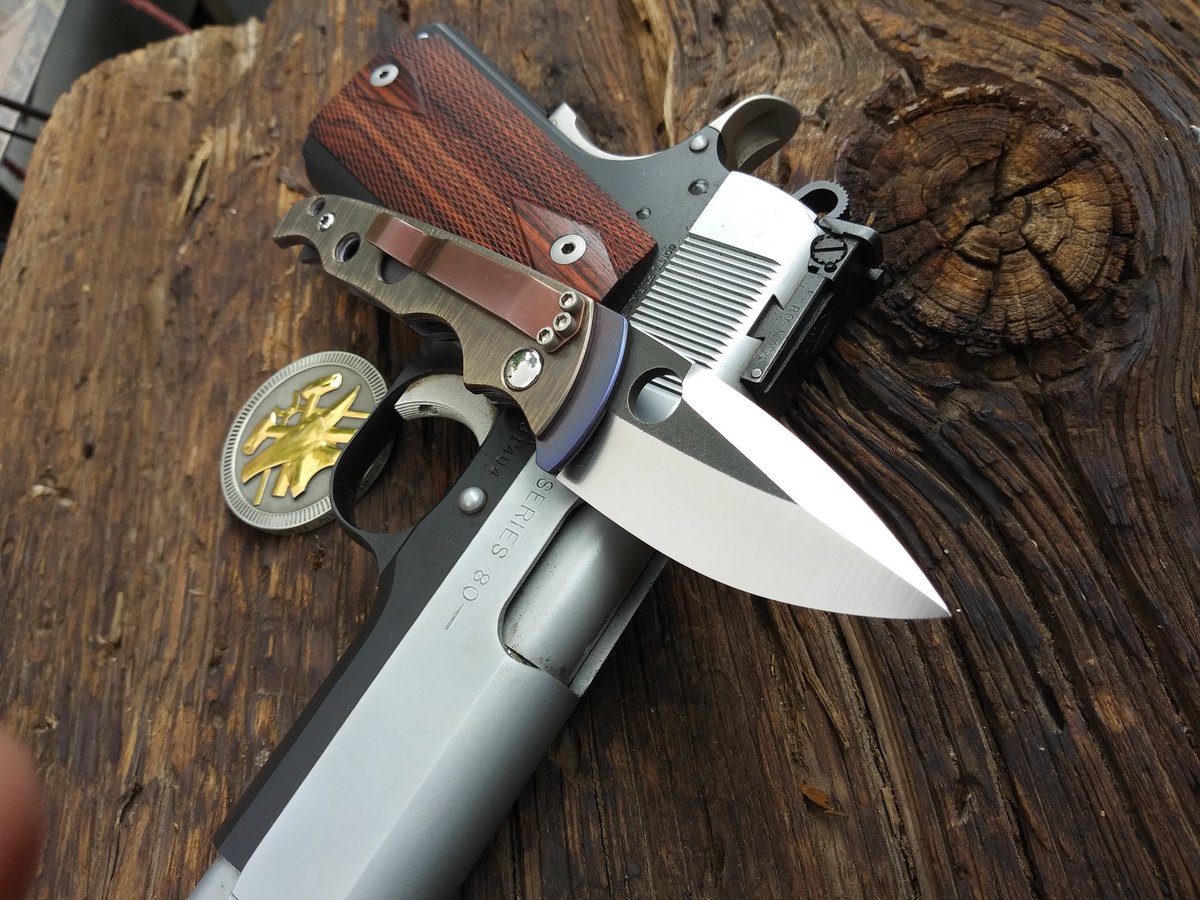 SnodyKnives's tweet photo. My clients are highly driven succesful indiviuals who demand the best life has to offer. #snody #mikesnody #snodyknives https://t.co/aYG4ZPImZl