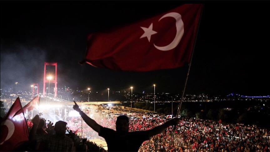 Bir DİRİLİŞ...
Bir MİLLET...
Bir VATAN...
Büyük DESTAN...
#15TemmuzUNUTMA  #unutursamkalbimkurusun