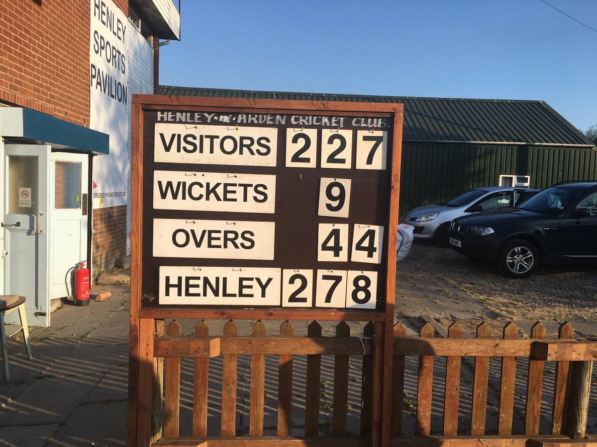 Said it was a road. Great win for us <a href="/HenleyinArdenCC/">Henley In Arden CC</a> hard lines <a href="/GreatAlneCC/">Great Alne CC</a> proper #villagecricket played the right way.  Who needs a groundsman anyway?