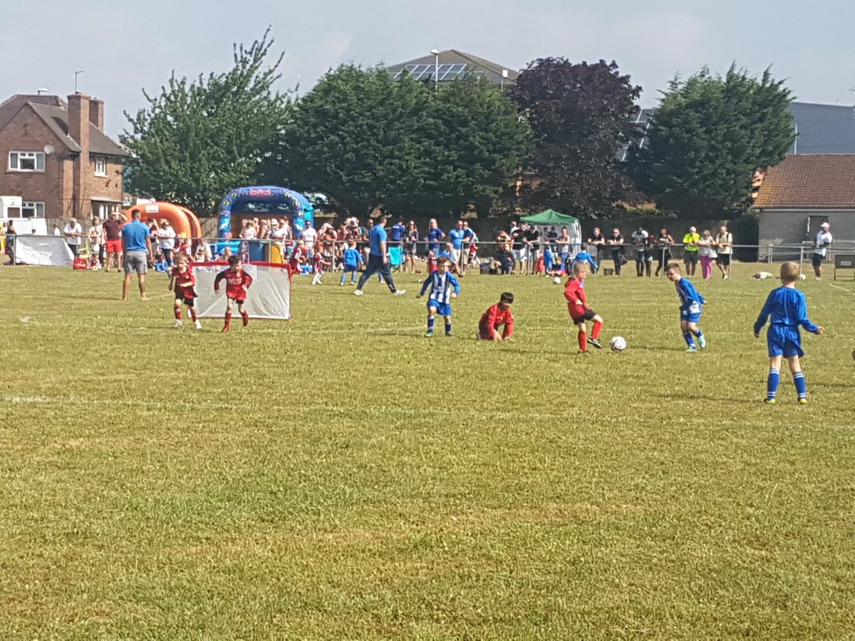 NptCivilService's tweet photo. Newport Civil Service Under 8s     

Well done to our Under 8s who had 3 of their own sides in the Newport Corries Tournament today. They worked really hard!     

Post 3

#NewportCivilService  
#NPTCivil  
#CivilNPT https://t.co/hd0E712bI0