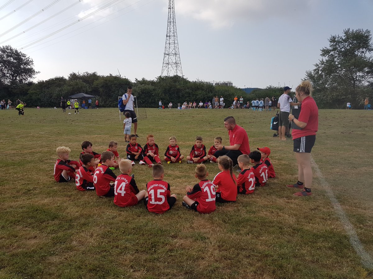 NptCivilService's tweet photo. Newport Civil Service Under 8s       

Well done to our Under 8s who had 3 of their own sides in the Newport Corries Tournament today. They worked really hard!       

Post 6

#NewportCivilService   
#NPTCivil   
#CivilNPT https://t.co/CiY29vI7os