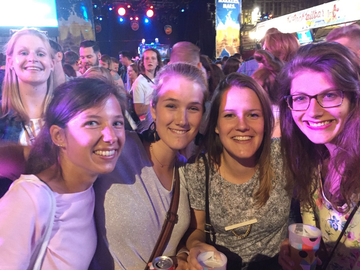 FrisineH's tweet photo. #gfkorenmarkt met de beste ❣️#9000 https://t.co/s933qaUe6X