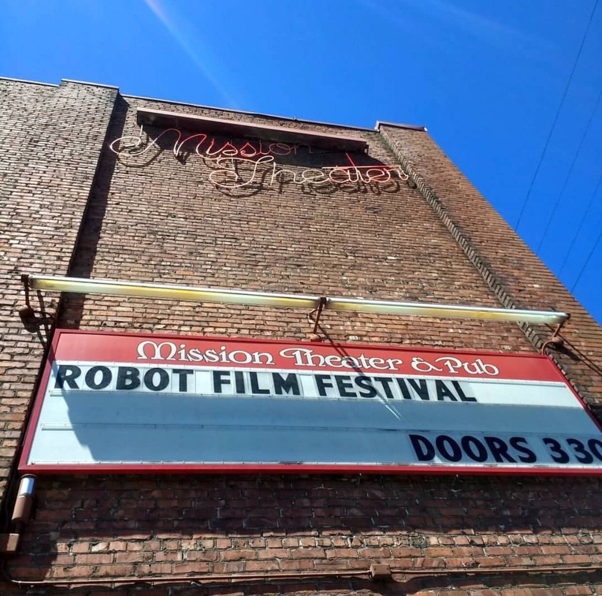 Robot Film Festival tweet media
