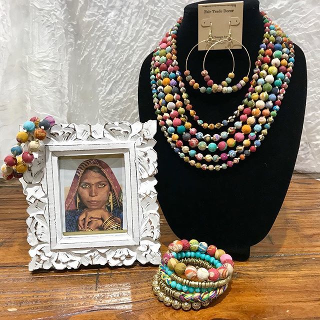 FairTradeDecor's tweet photo. This jewelry collection offers vibrant strands of recycled women’s Kantha textile beads. Handcrafted by women in India, wear these unique pieces to add a pop of color to your attire!
.
.
.
.
.
.#fairtrade #fairtradedecor #coronado #ca #india #madeinindia… https://t.co/bduDeiqpqV https://t.co/ZTJkK4MNEP
