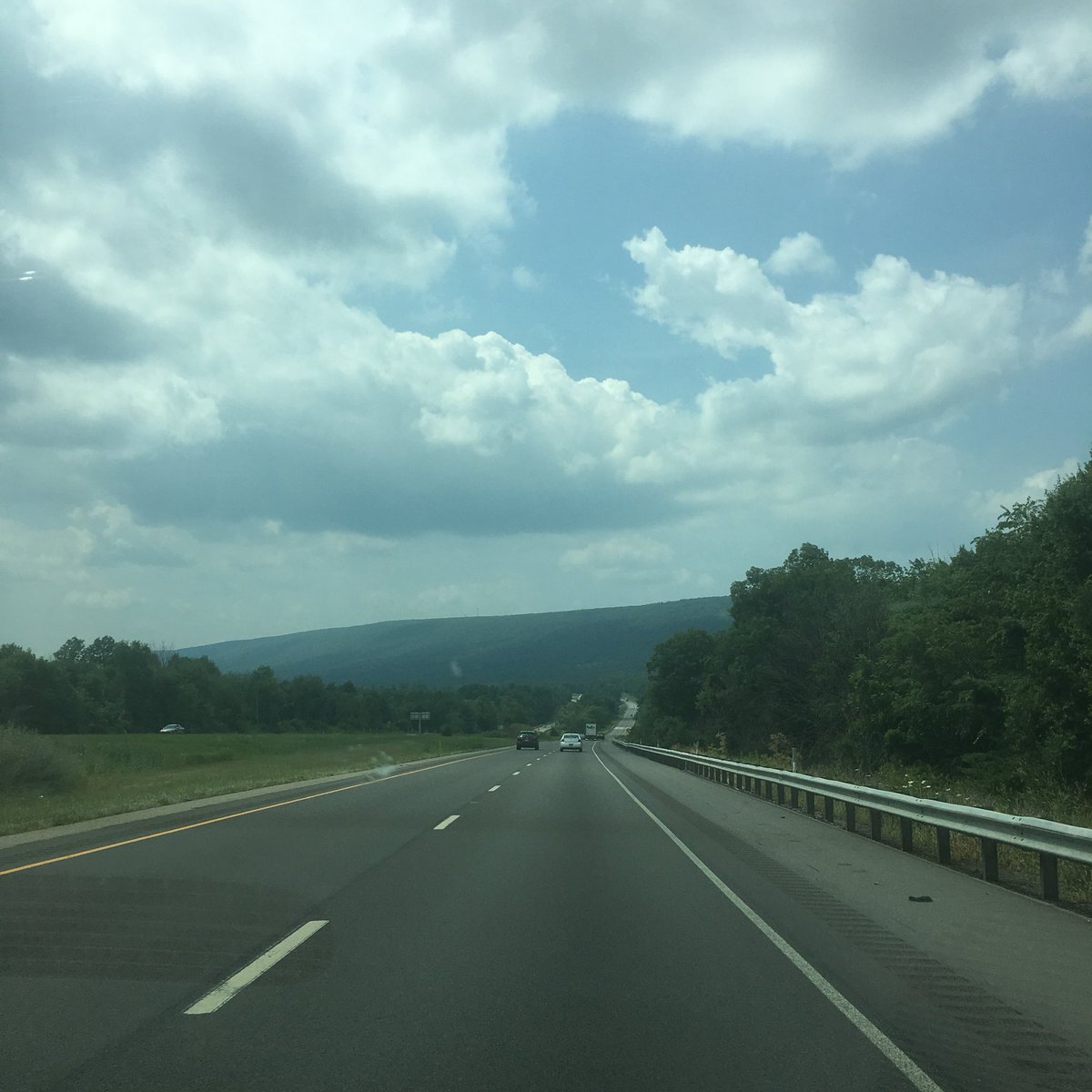 itsPlanty's tweet photo. [ The journey is half the fun! ]
#ILoveRoadTrips https://t.co/BvJL1wLvIj