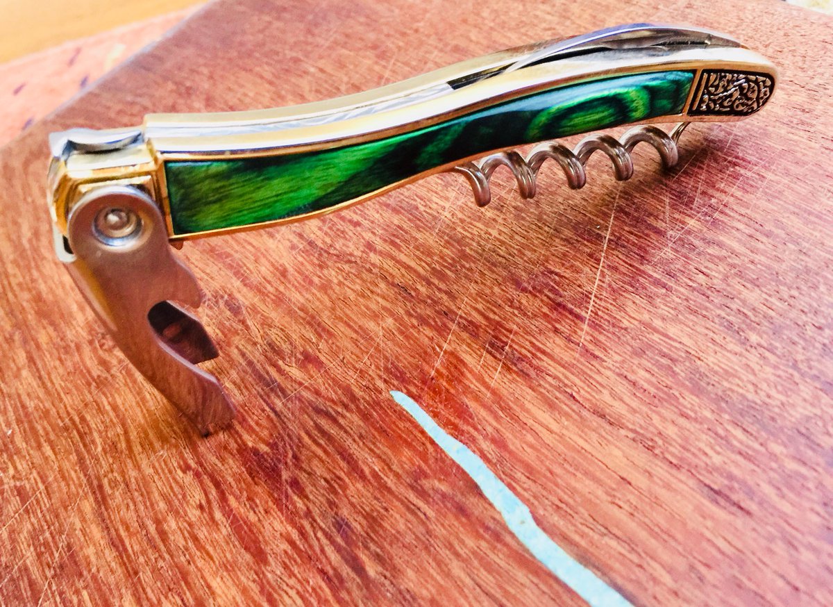 TimHortonphoto's tweet photo. A souvenir from Italy. A nice addition to my collection. #wine #winekey #winekeys #wineopener https://t.co/1S0oKCgc06