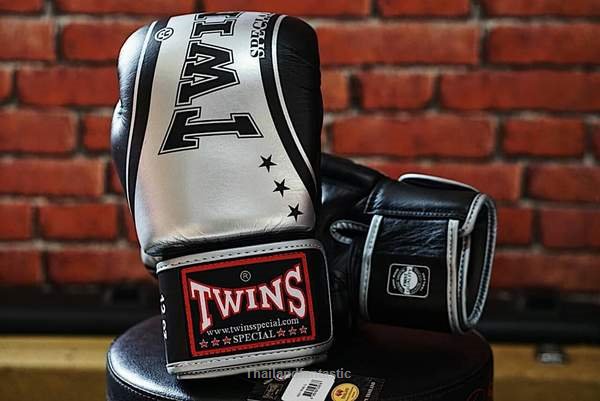 Twins Special BGVL TW4 Silver Black Sporting Fighting Muay Tai Thai Boxing Gloves

nezzisport.com/products/twins…