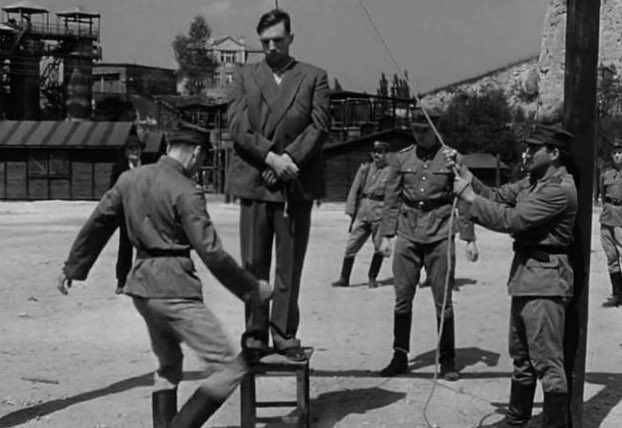 DiGlYghWAAES5Gn?format=jpg&name=small