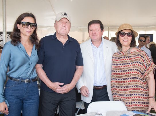 ARGinUSA's tweet photo. Unidos con el deporte para beneficiar al @hospgarrahan, el hospital pediátrico más grande de América Latina #AHPT #Polo https://t.co/UV6WCKJueX
