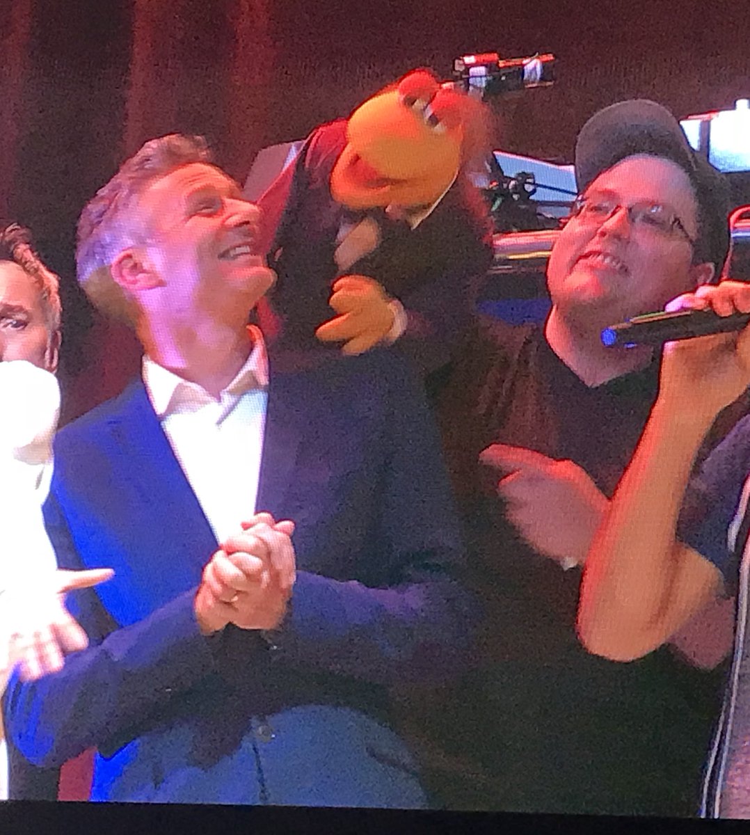iainthedentist's tweet photo. @adamhillscomedy Loved how much you were obviously having a ball. Great show. But did you #touchthefrog ? https://t.co/66OuQ9MUGQ
