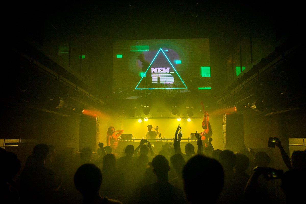 absolutemusic55's tweet photo. Amazing night with @officialnewid
2018 6.29 FRIDAY
@Axtone NIGHT
with Shapov & NEW_ID
@club_joule
Photo 📸 @beatgraphy
#axtone #axtonerecords #shapov #newid #futurehouse https://t.co/B2UVZMWlwE