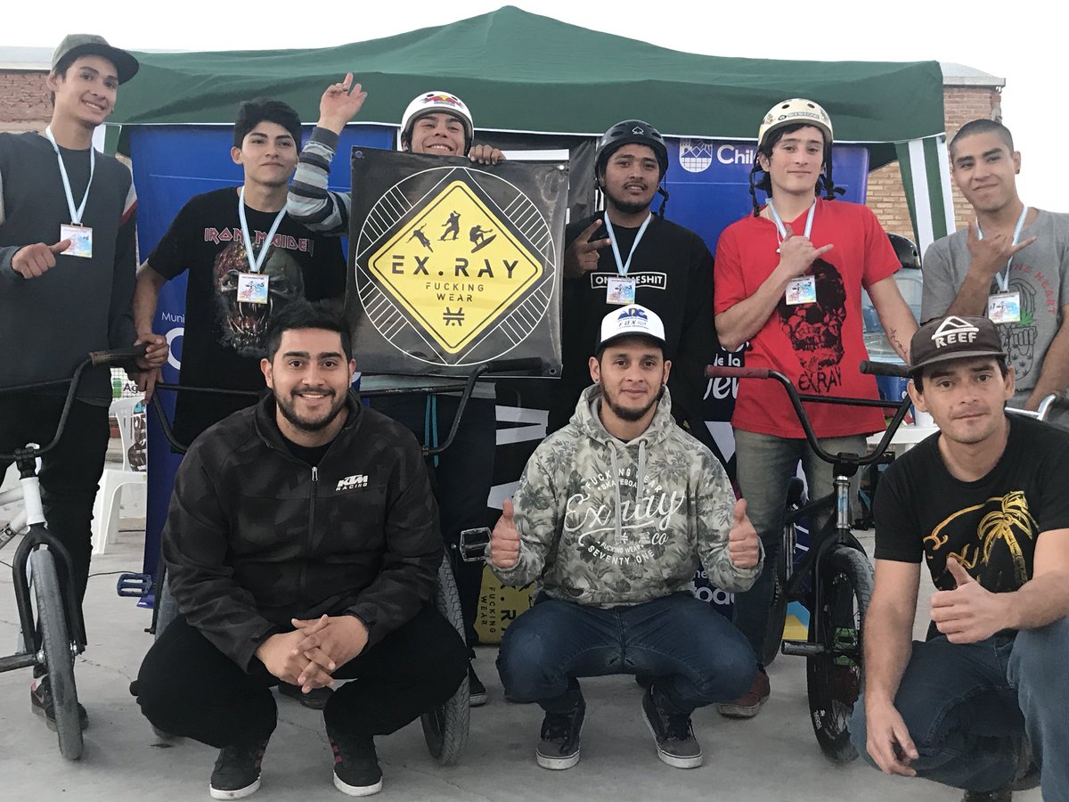 MarcosSantilln6's tweet photo. Competencia de BMX #InviernoExtremo desde consejo de la juventud reunimos a los bikers de todos el departamento! Mostrándonos sus habilidades!!! gracias por el apoyo de siempre intendente Silvia Gaitan @munidechilecito @silviagaitan251 #juventudchilecitoextrema https://t.co/yVvxEjJtQi