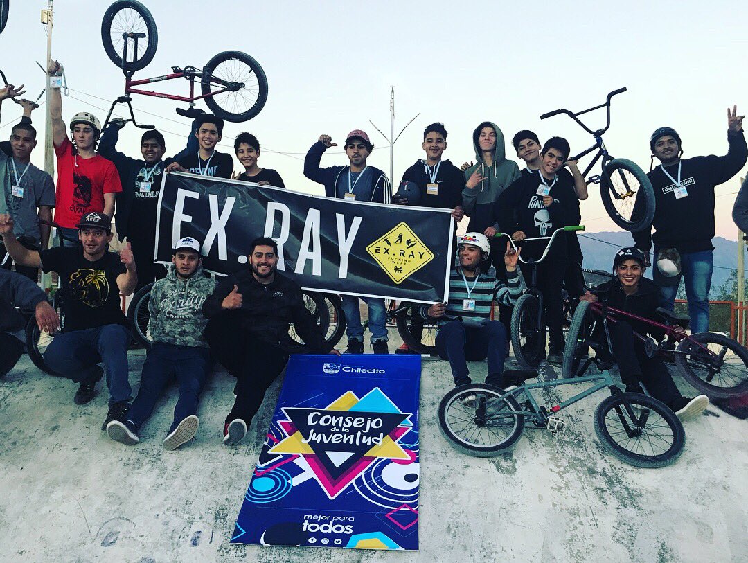 MarcosSantilln6's tweet photo. Competencia de BMX #InviernoExtremo desde consejo de la juventud reunimos a los bikers de todos el departamento! Mostrándonos sus habilidades!!! gracias por el apoyo de siempre intendente Silvia Gaitan @munidechilecito @silviagaitan251 #juventudchilecitoextrema https://t.co/yVvxEjJtQi
