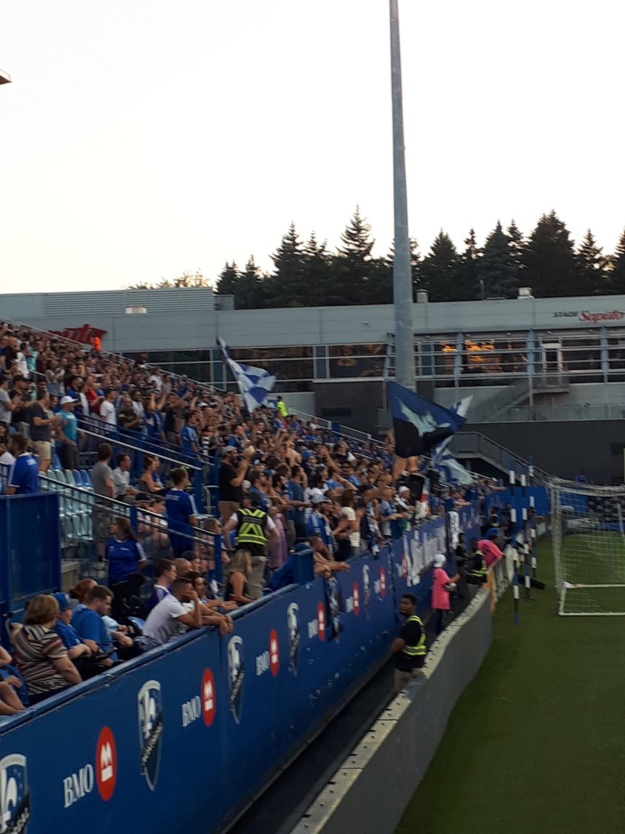 DomiRitchot's tweet photo. Tout homme qui se tient debout est le plus beau des monuments. - Georges Dor #Debout131 #imfc https://t.co/033D3Nj72U