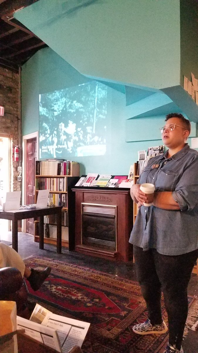 fromthecenter's tweet photo. Candace Ming of South Side Home Movie Project is showing films that include footage of the #BudBilliken parade, a day at the beach, and daily life for families on the South Side of Chicago between 1940 and 1970. #GetArchived https://t.co/GVmeDDw5eJ