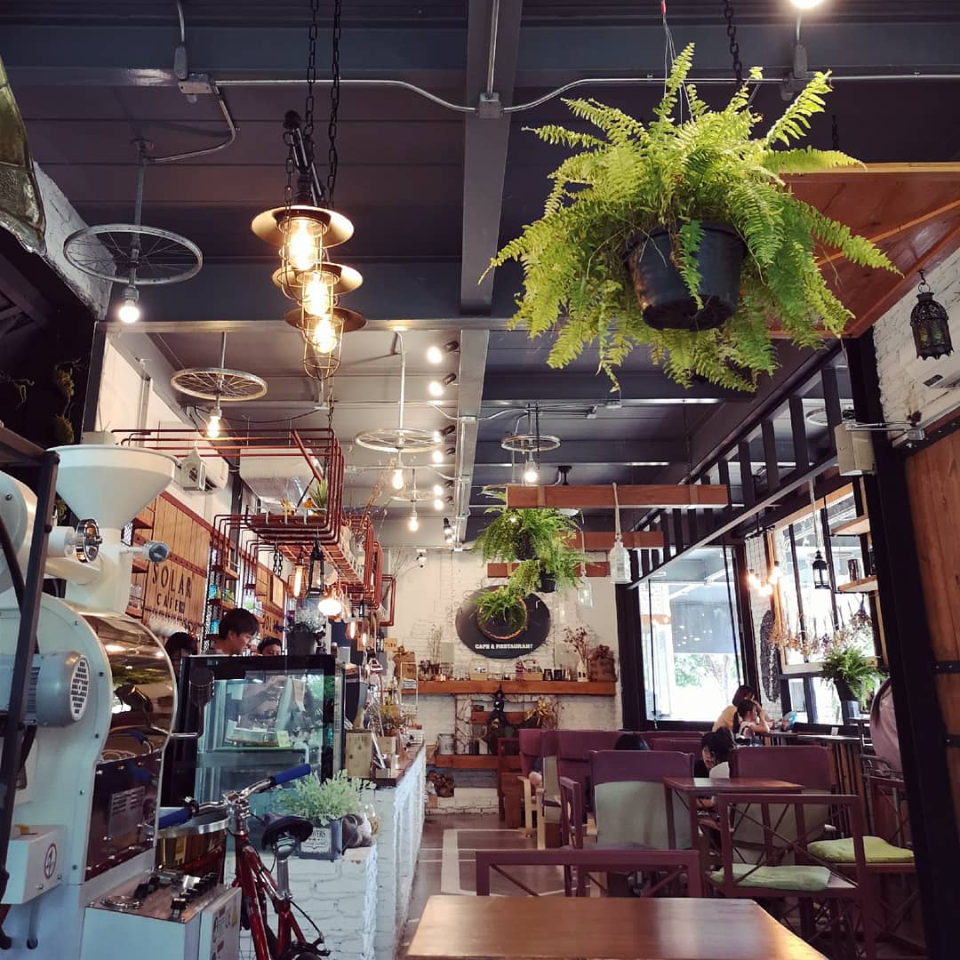 kibkea191's tweet photo. ☕กาแฟอร่อย โทสอัดแน่นด้วยผลไม้สด อาหารก้อมีนะจ๊ะ ฟินแน่นอน
📍อยู่ใน ม.ธรรมศาตร์รังสิต ร้านนั่งสบาย บรรยากาศดี๊ดีจร้า
@aroii #อร่อยไปเเดก #วงในพาแดก @EDTguide @wongnai #solarcafe @Solarcafe #ธรรมศาสตร์ https://t.co/jZZvhrZcM7