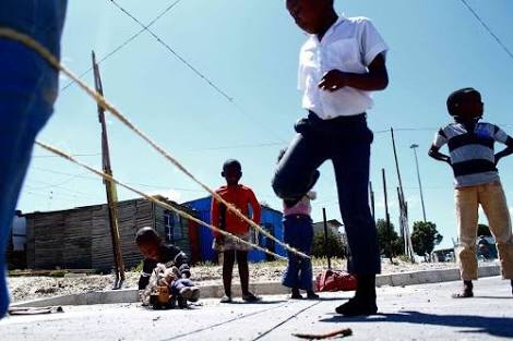 RT if you grew up playing and enjoying these games 👇👇👇 I so miss those days😩😩😩