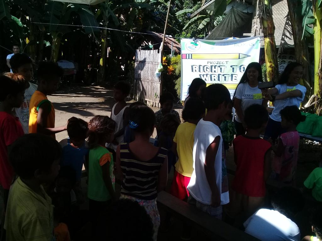 joweensol's tweet photo. #ProjectRightToWrite
#GerryRoxasFoundation
#AtiCommunity https://t.co/VCip3W2D4a