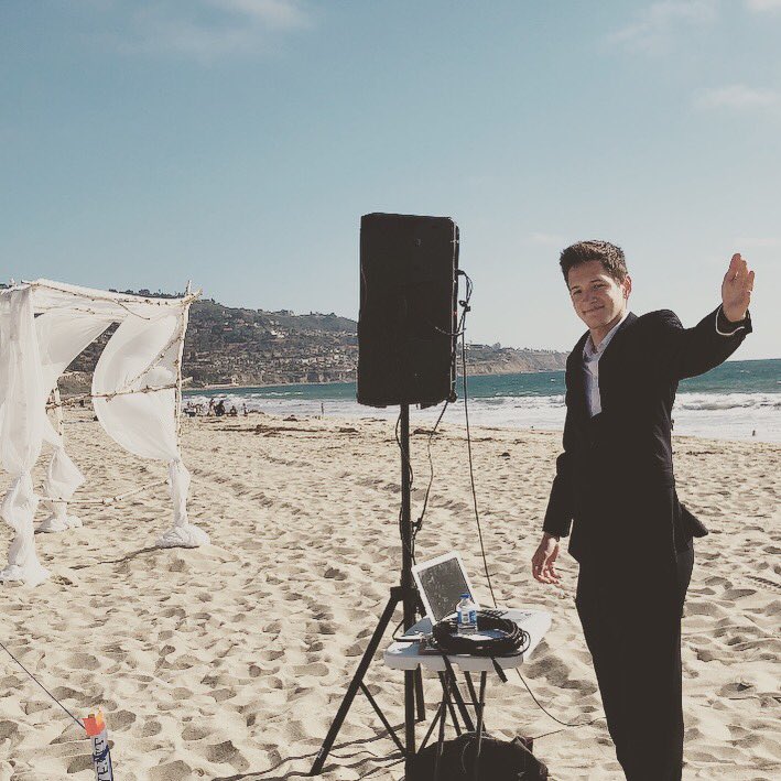 TimmyBoi17's tweet photo. #VoxDJs #BeachWeddings https://t.co/zYb3uKgdnk