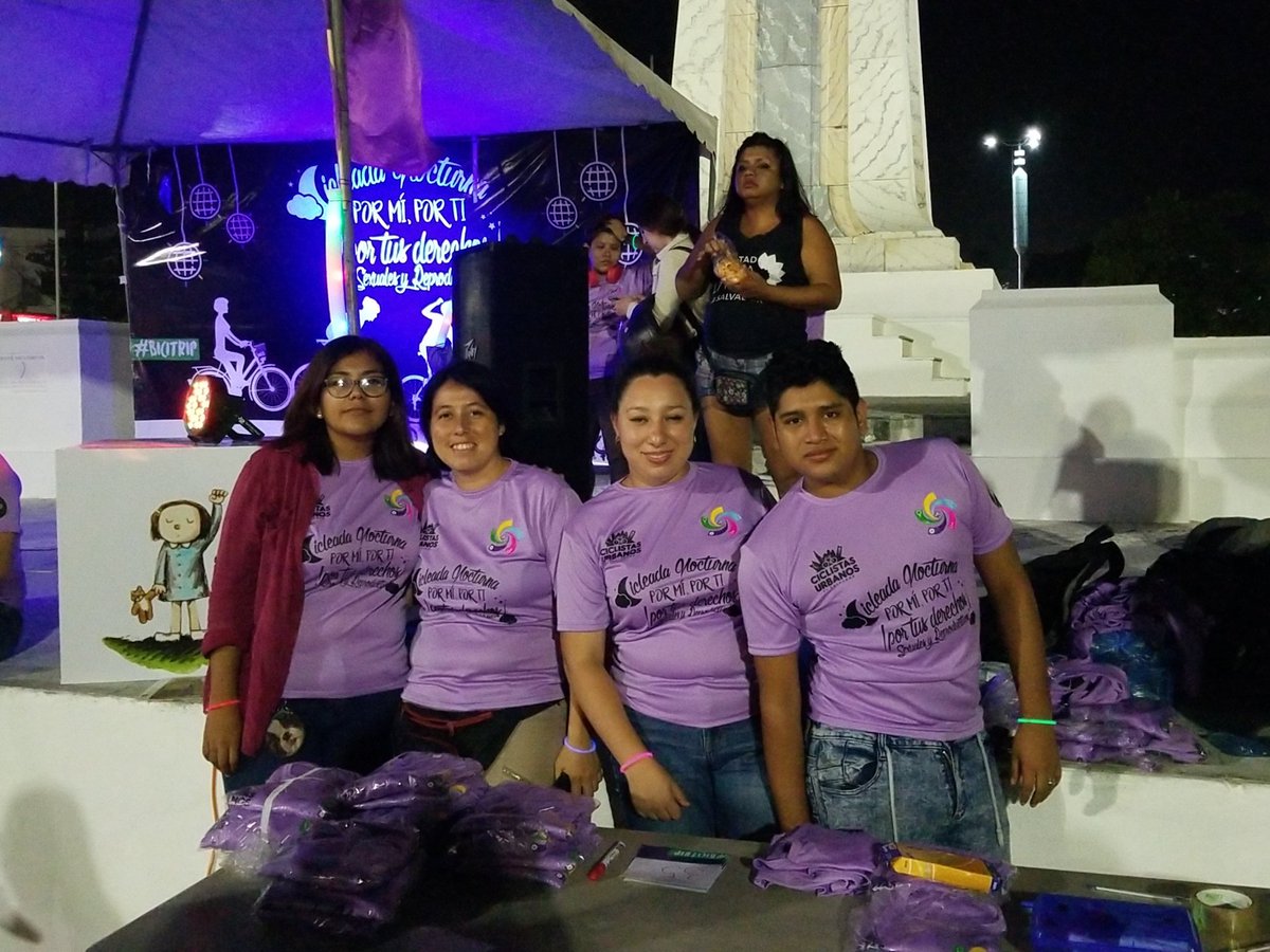 vocerxsv's tweet photo. La cicliada nocturna está a punto de salir. Por nuestros derechos sexuales y reproductivos. #BiciTrip #VoverxSV https://t.co/fbZWL2GB8M