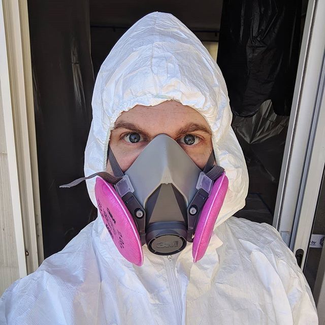 markpalfreeman's tweet image. Normal Saturday... #popcornceiling #🍿 ift.tt/2JoejsS