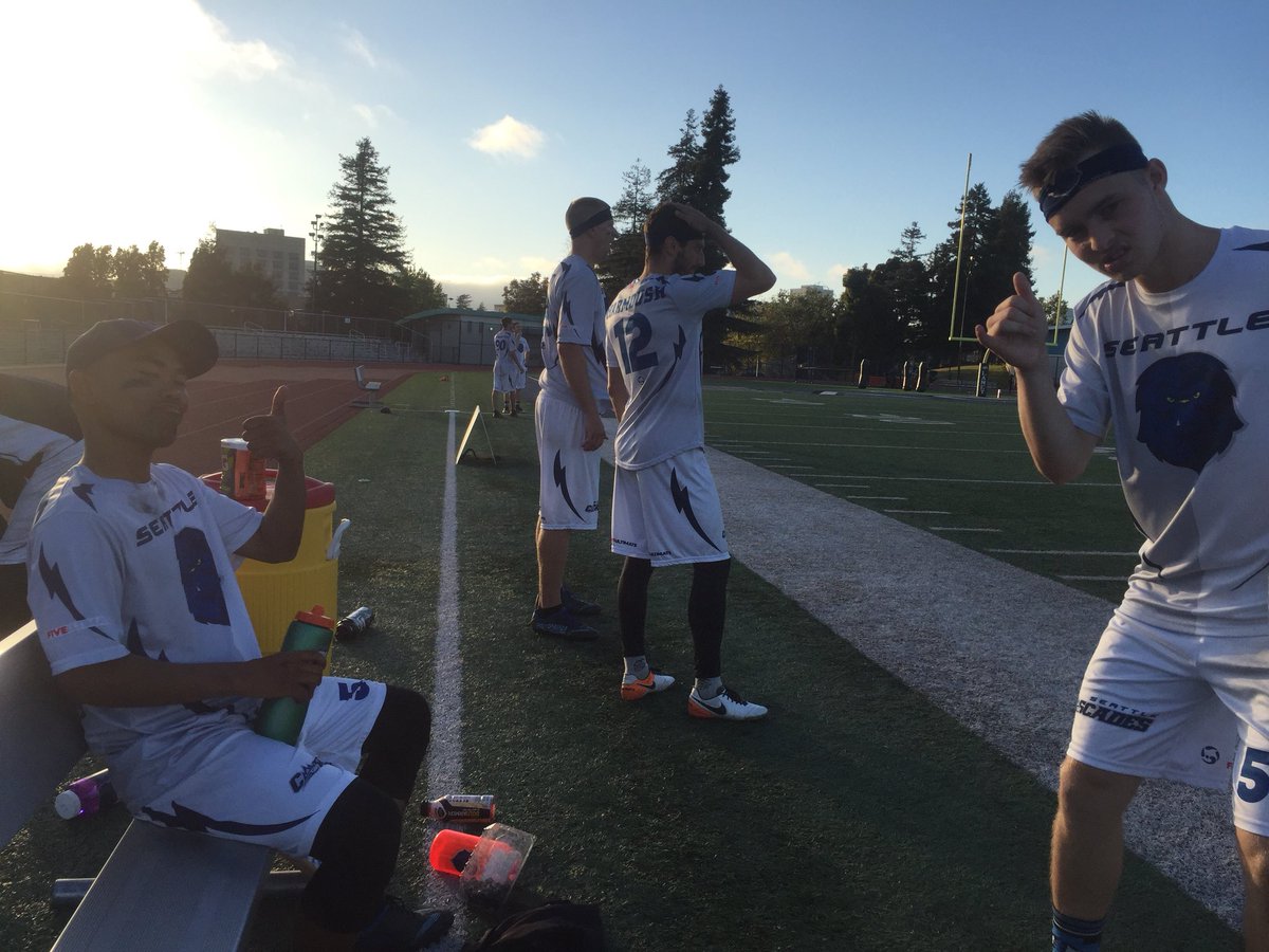 CascadesLIVE's tweet photo. End of 1st half
Scades up 12-9 https://t.co/5IvOjgYc5J