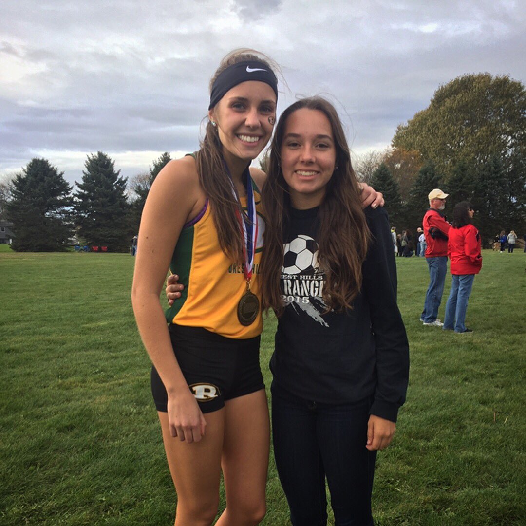 kels_valk's tweet photo. Happy 18th @ang_rok24 !!!❤️🎉 thanks for being the best ilyyy :)) https://t.co/w74U6XW44H