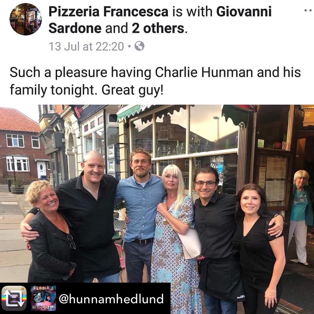 ZheilAgnethe's tweet photo. Behind a successful man is a great woman,I believe that Mummy Jane Hunnam is the reason why Charles grew up as a wonderful man;She taught him to stay grounded  &amp; be humble always.#CharlieHunnam #idealman.😄😍❤😚👅🔥💣💥💦🔱🔝💯🆒🆗☝👍👌👏 https://t.co/anc7wcK8rc