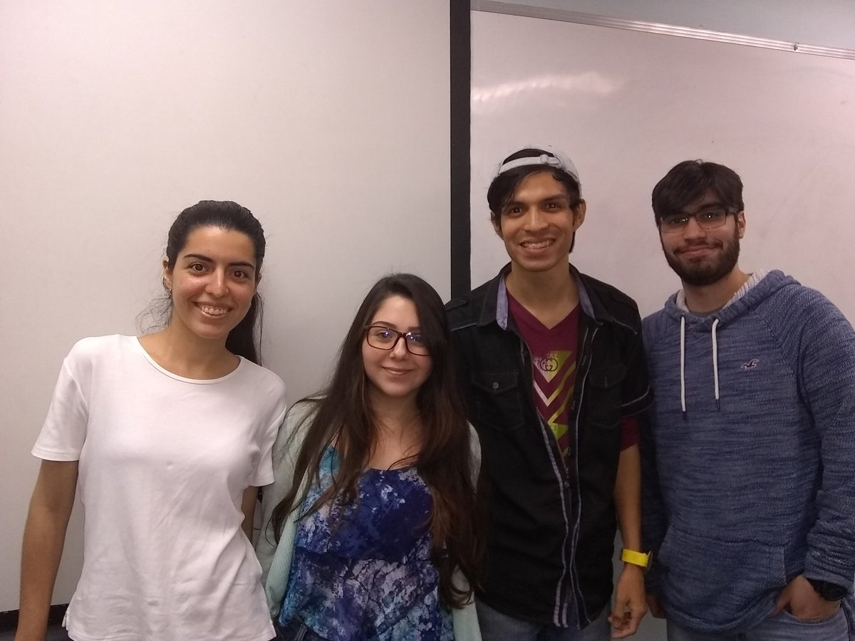 ClasesdeSM's tweet photo. #ClasesdeSocialMedia #URBECommunityManager 
#Diplomado

@infourbe 
@ClasesdeSM https://t.co/nKBW7nsahk