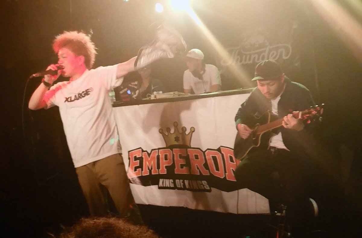 rakusiteikiru's tweet photo. 半年ずっと楽しみにしとった
いよいよ。
Dubmixが欲しすぎる
楽しむでーい💥
#ROADUP
#FINAL
#THUNDER
#EMPEROR https://t.co/2Gure13mce